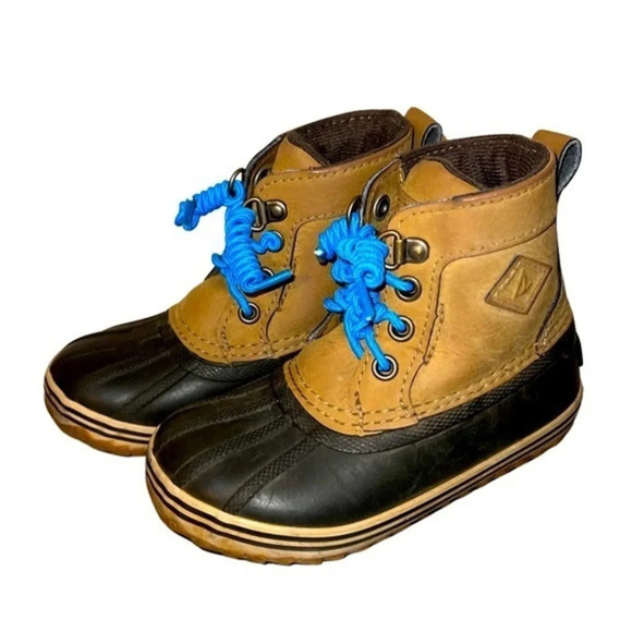 Sperry Other - SPERRYS Bowline Boots